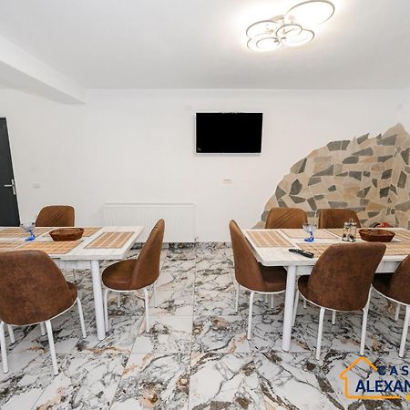 Hotel Casa Alexander Călimăneşti Exterior foto