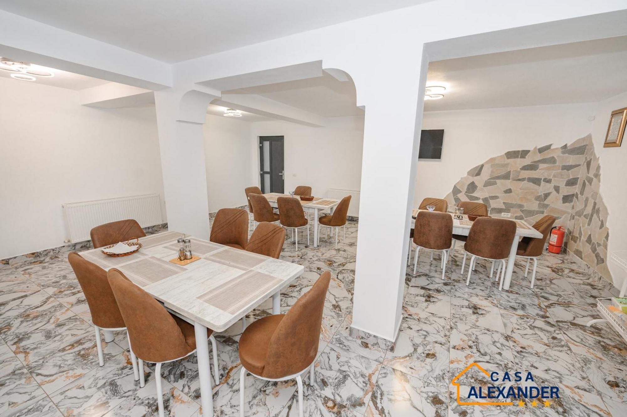 Hotel Casa Alexander Călimăneşti Exterior foto