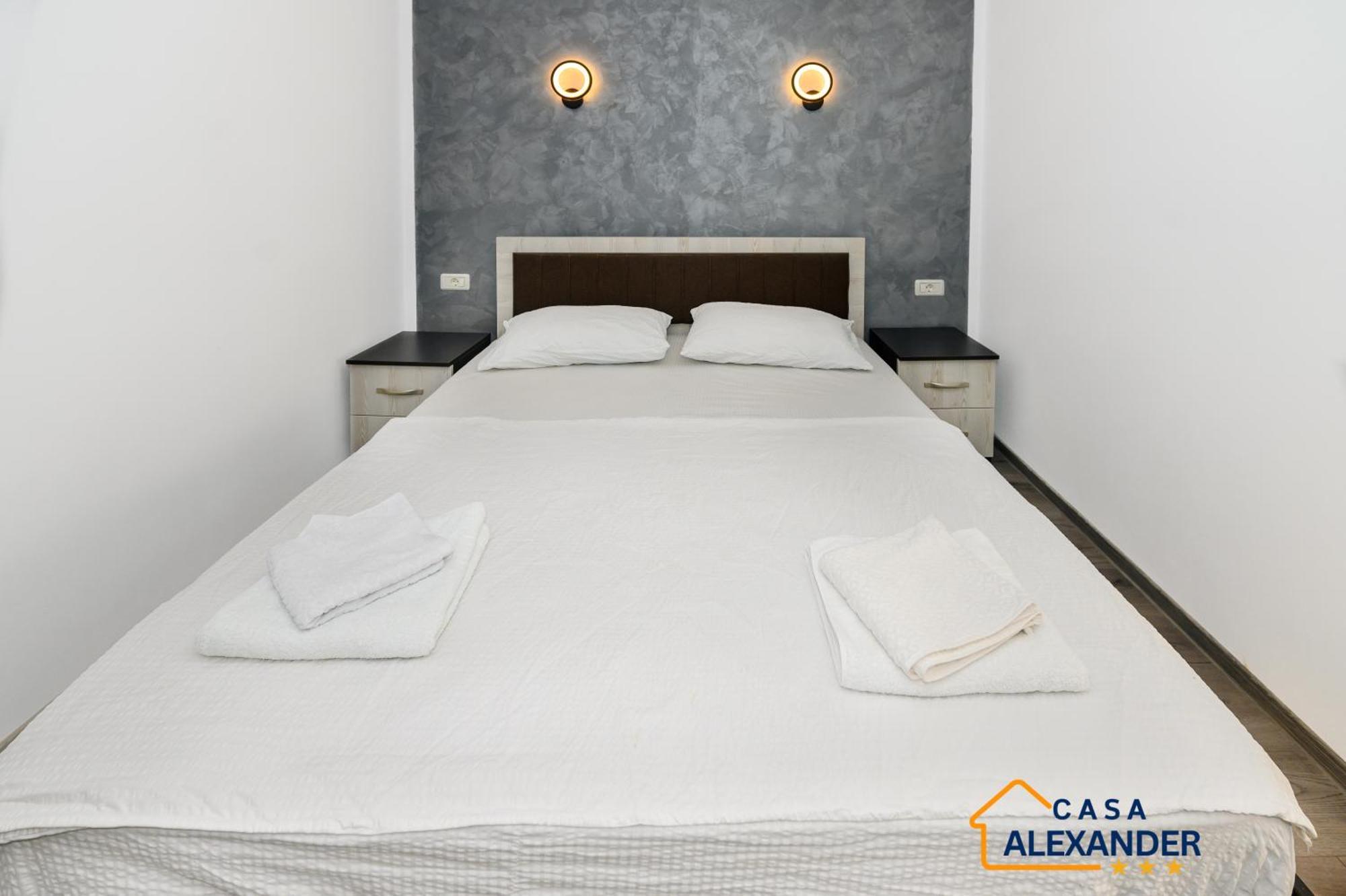 Hotel Casa Alexander Călimăneşti Exterior foto